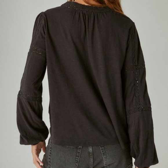 Lucky Brand Black Lace Long Sleeve Peasant Top - Picture 2 of 13